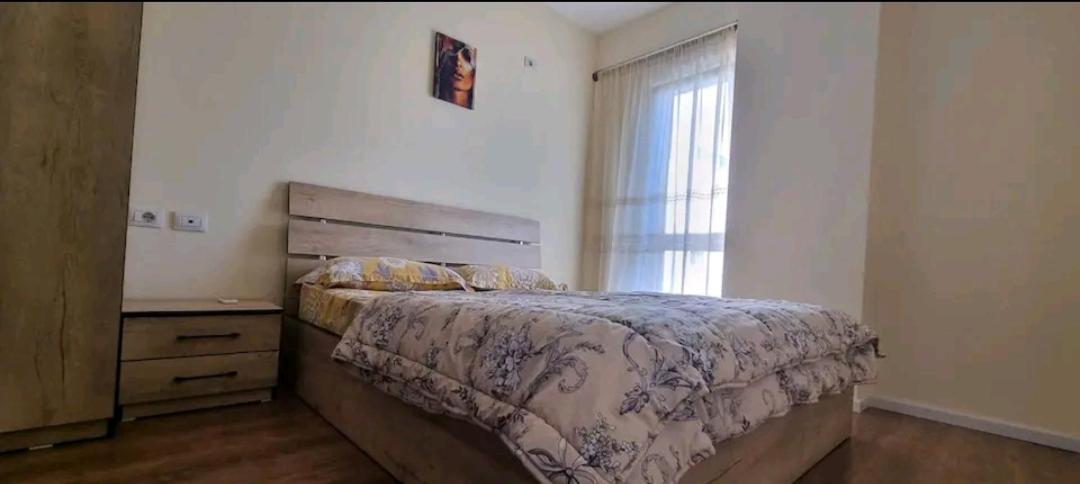 New & Great Located Apartment Near Center ติรานา ภายนอก รูปภาพ